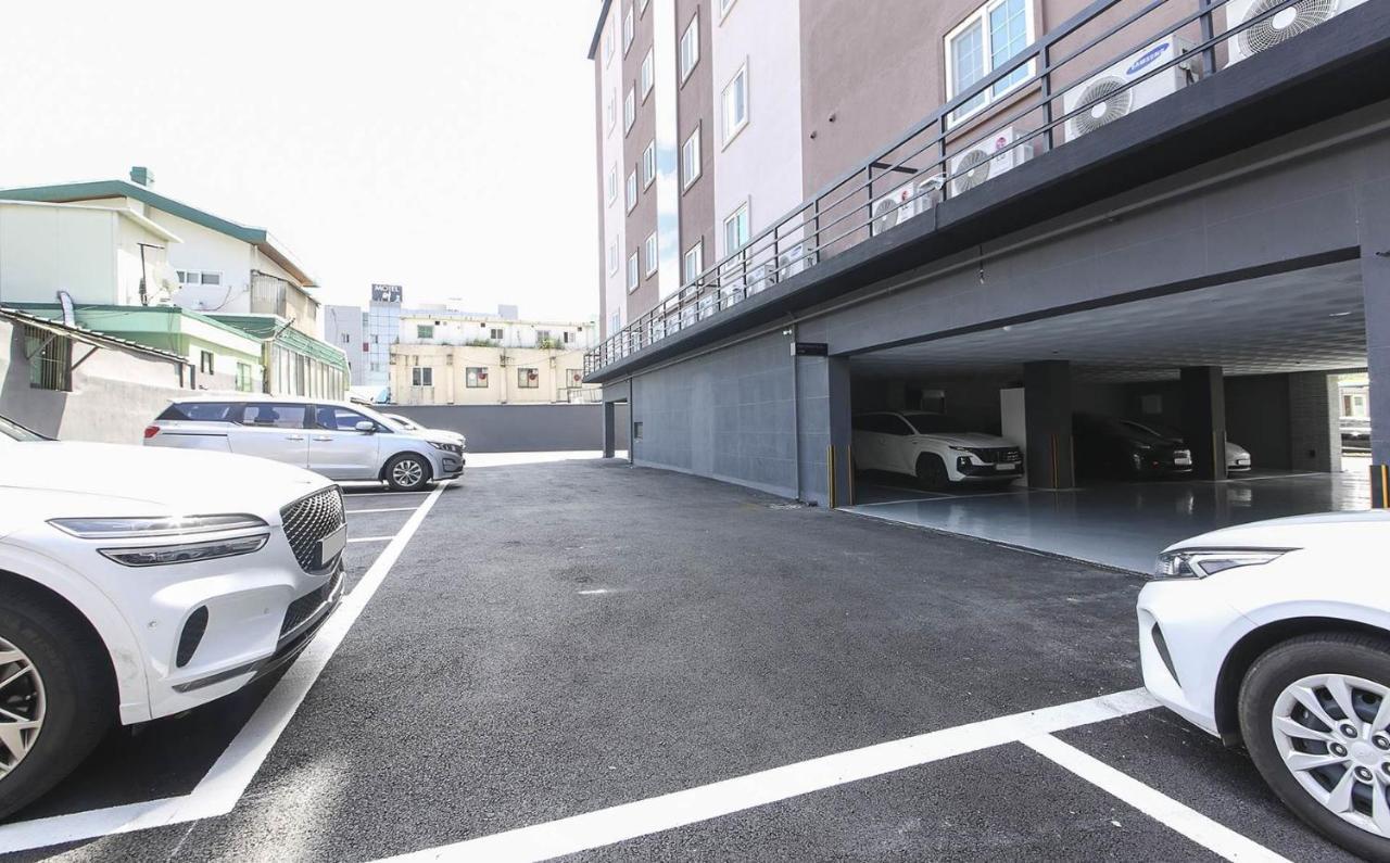 H Avenue Hotel In Gyeongju Exterior photo