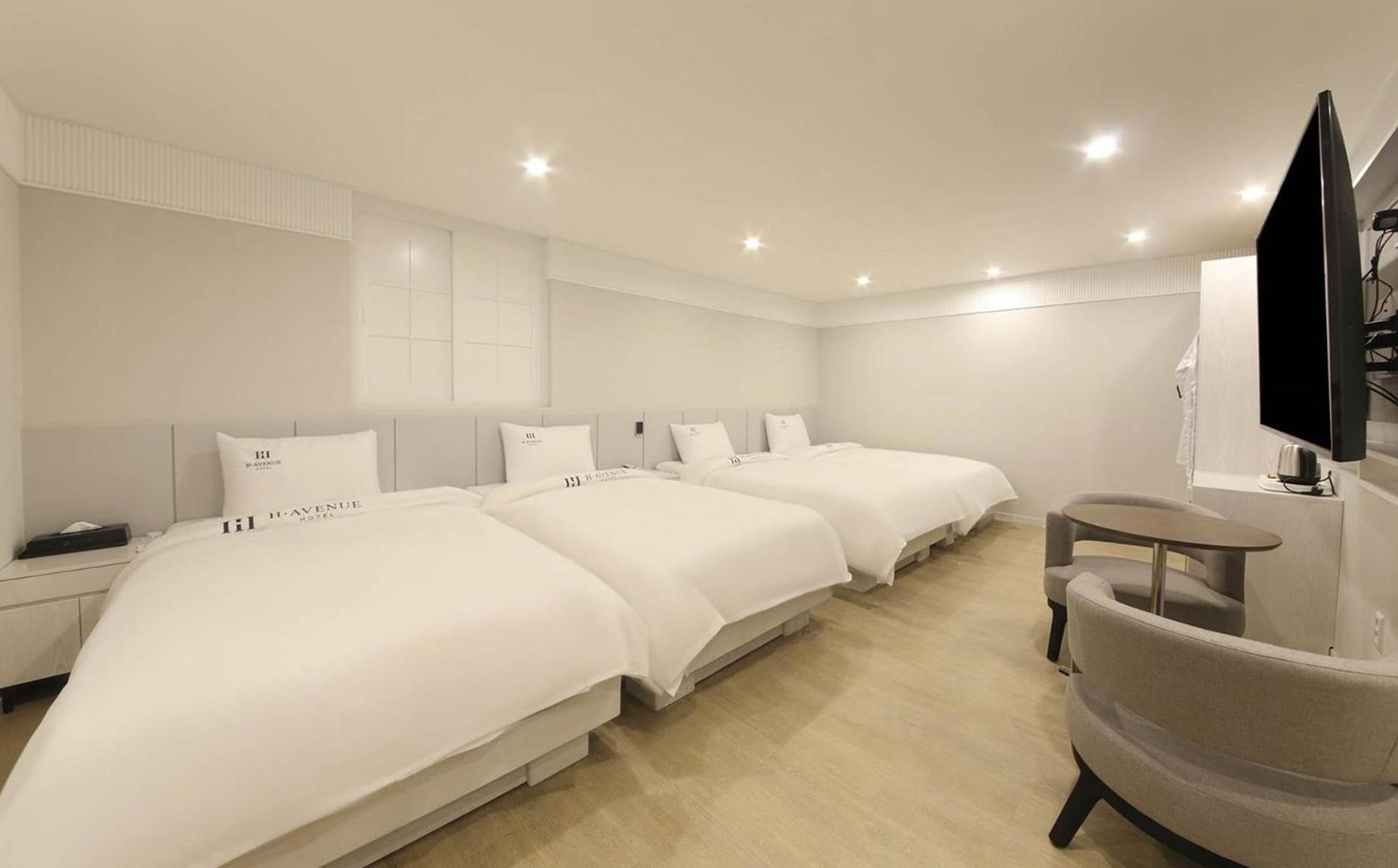 H Avenue Hotel In Gyeongju Exterior photo