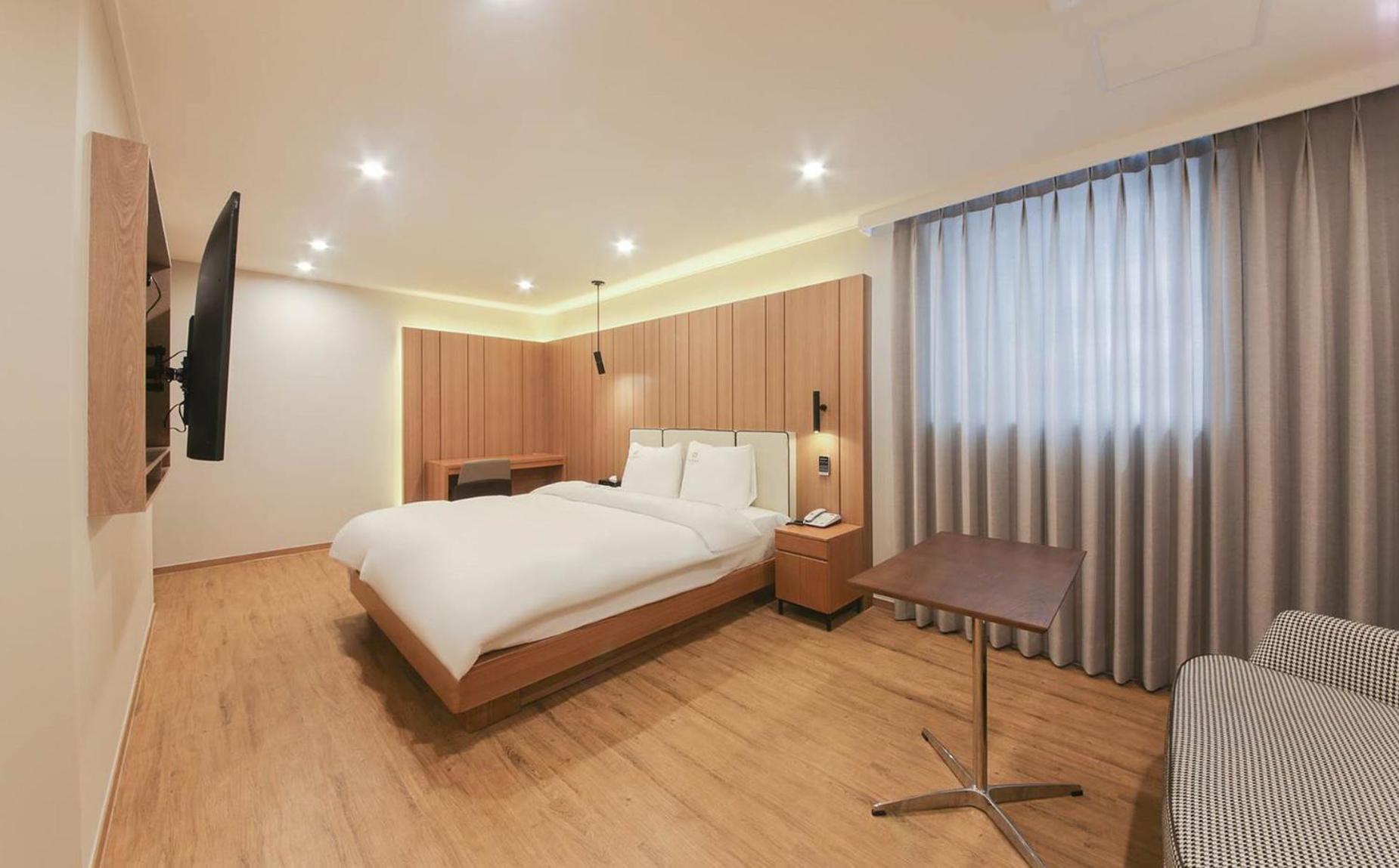 H Avenue Hotel In Gyeongju Exterior photo
