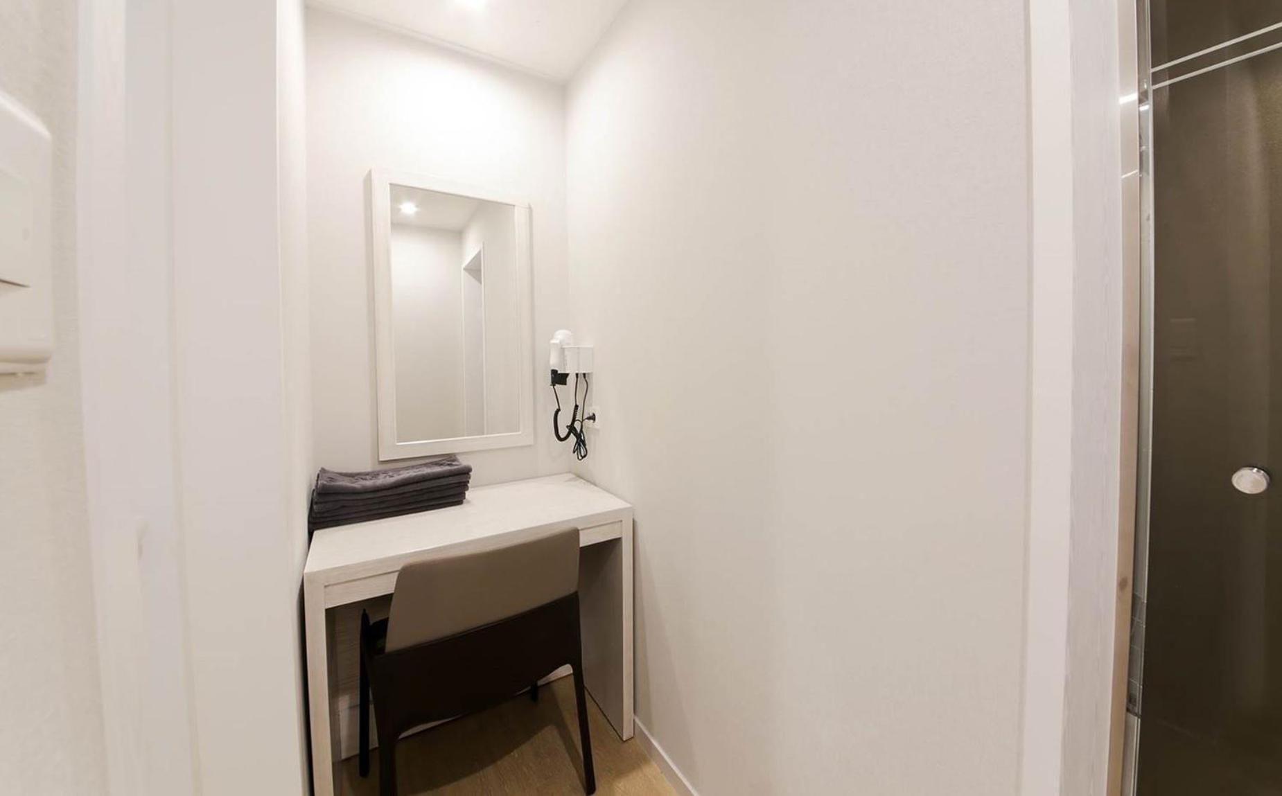H Avenue Hotel In Gyeongju Exterior photo