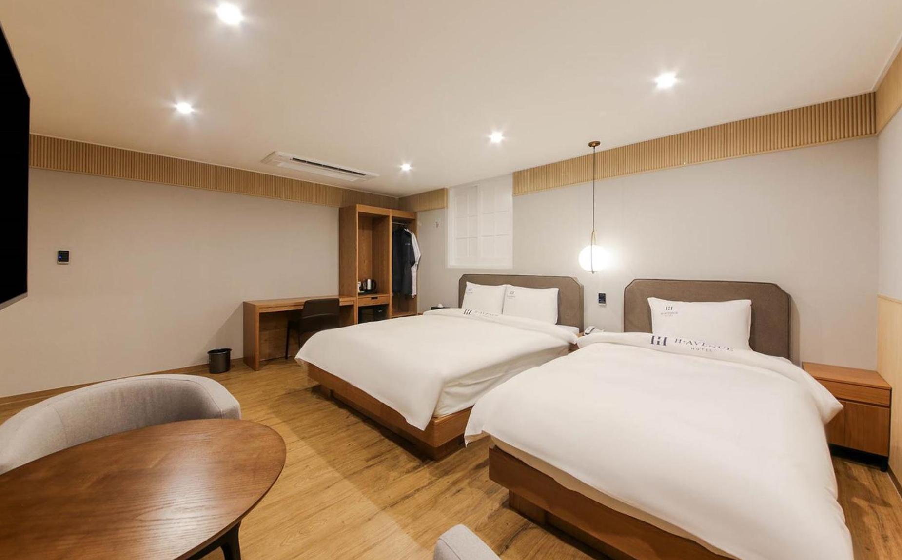 H Avenue Hotel In Gyeongju Exterior photo